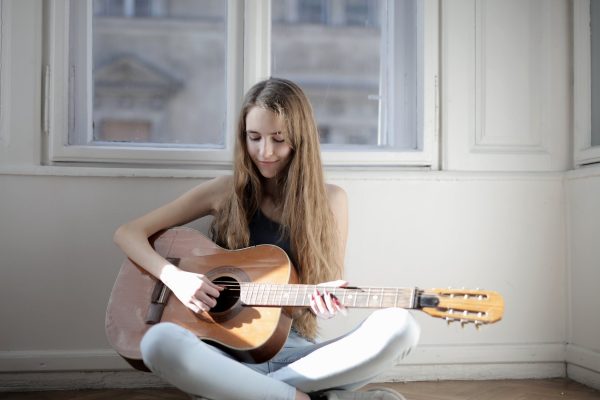 Here Are Some Proven Ways To Improve Your Guitar Skills
